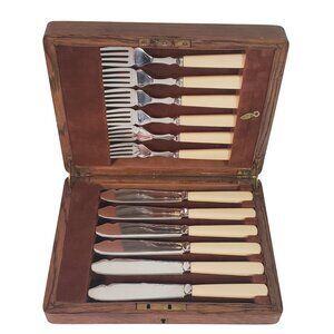 Vintage Sheffield Silver-Plated Fish Cutlery Set in Box–F.C. & Co - Early 1900s